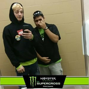 Meet your Posher, Marshall